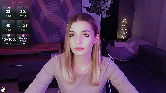 Sandy Belle online show from November 2025 10:45:02 PM