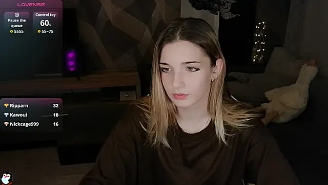 Sandy Belle online show from December 2025 07:54:02 PM