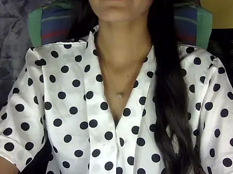 Snapshot of zara_Khan0 chatting on October 2025 03:45:02 PM zara Khan0 online show from October 2025 03:45:02 PM