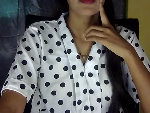 Snapshot of zara_Khan0 chatting on November 2025 02:32:01 AM zara Khan0 online show from November 2025 02:32:01 AM