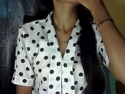 Snapshot of zara_Khan0 chatting on November 2025 02:15:02 AM zara Khan0 online show from November 2025 02:15:02 AM