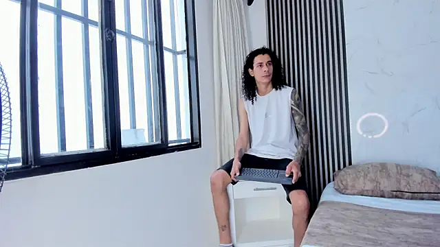Snapshot of JackAndRosse_ chatting on July 2026 01:15:02 PM JackAndRosse online show from July 2026 01:15:02 PM