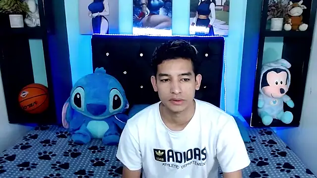 x oliver x online show from September 2025 01:43:02 PM