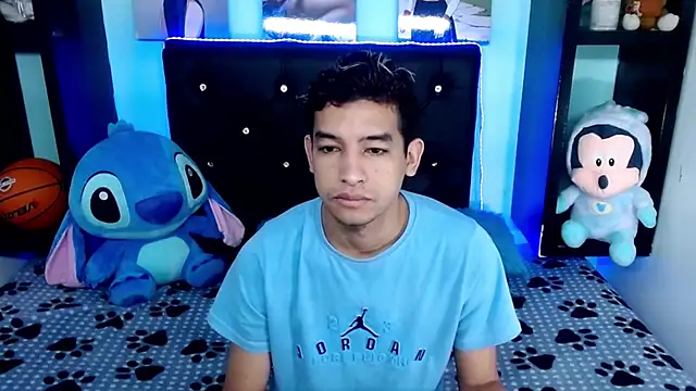 x oliver x online show from September 2025 04:56:01 AM