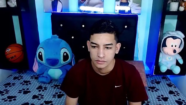 x oliver x online show from September 2025 04:36:02 AM