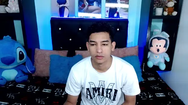 x oliver x online show from October 2025 04:10:02 AM