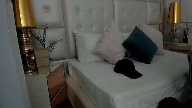 dark sun302 online show from December 2025 11:45:01 PM