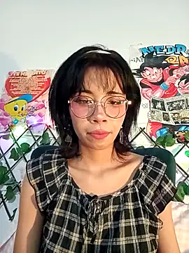 dolliette24 online show from March 2026 11:33:01 PM