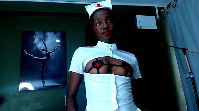 Snapshot of Evaa_18 chatting on October 2025 05:54:02 PM Evaa 18 online show from October 2025 05:54:02 PM