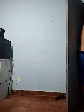 Snapshot of gordinovin18 chatting on April 2026 02:17:01 AM gordinovin18 online show from April 2026 02:17:01 AM