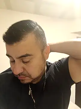 Snapshot of romiroom chatting on January 2026 11:12:01 AM romiroom online show from January 2026 11:12:01 AM