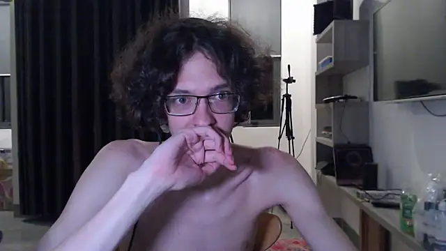 Snapshot of LovesomeCookie chatting on March 2026 04:57:01 PM LovesomeCookie online show from March 2026 04:57:01 PM