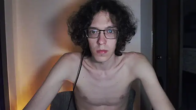 Snapshot of LovesomeCookie chatting on April 2026 06:21:01 PM LovesomeCookie online show from April 2026 06:21:01 PM