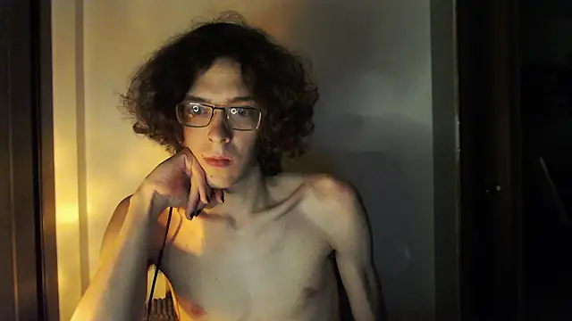 LovesomeCookie online show from May 2026 05:55:02 PM