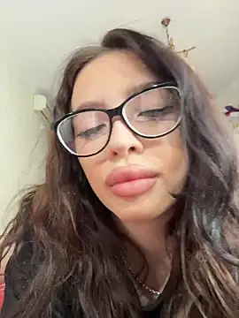 Snapshot of Hannah_xBaby chatting on January 2026 12:31:02 PM Hannah xBaby online show from January 2026 12:31:02 PM