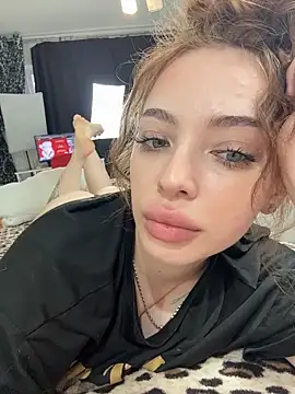 Snapshot of Hannah_xBaby chatting on March 2026 01:27:01 PM Hannah xBaby online show from March 2026 01:27:01 PM