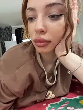 Snapshot of Hannah_xBaby chatting on March 2026 11:32:01 AM Hannah xBaby online show from March 2026 11:32:01 AM