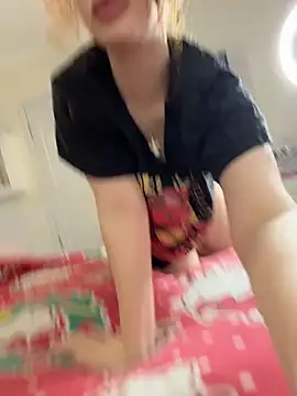 Snapshot of Hannah_xBaby chatting on April 2026 07:17:02 AM Hannah xBaby online show from April 2026 07:17:02 AM