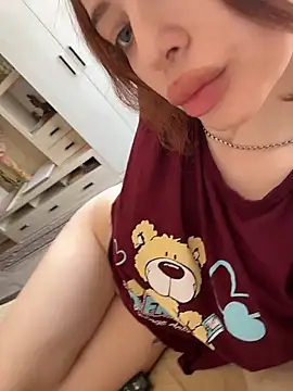 Snapshot of Hannah_xBaby chatting on April 2026 08:33:02 AM Hannah xBaby online show from April 2026 08:33:02 AM