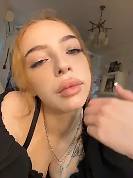 Hannah xBaby online show from June 2026 07:47:02 AM