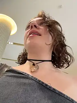 lucy-joy online show from September 2025 09:32:01 AM