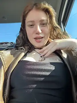 lucy-joy online show from March 2026 07:31:01 AM