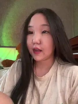 Snapshot of tammy_gun chatting on April 2026 11:05:01 AM tammy gun online show from April 2026 11:05:01 AM