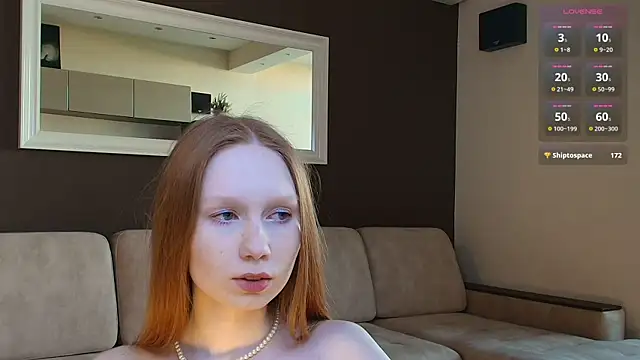 FoxyMira online show from May 2026 03:42:01 PM