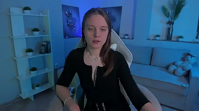 AlicePill online show from November 2025 01:48:01 AM