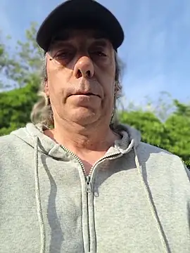 Snapshot of bi_dare chatting on April 2026 04:24:01 PM bi dare online show from April 2026 04:24:01 PM