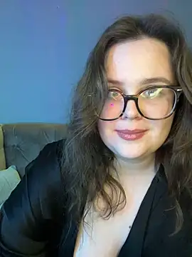 Snapshot of MariaMirabella chatting on April 2026 10:45:01 PM MariaMirabella online show from April 2026 10:45:01 PM