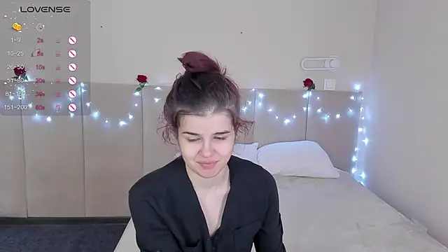 Infinity Ti online show from April 2026 02:04:02 AM