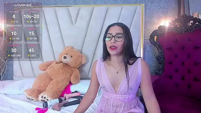 Snapshot of AmyStar1 chatting on October 2025 09:15:01 PM AmyStar1 online show from October 2025 09:15:01 PM