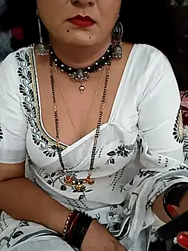 Snapshot of Niharika555 chatting on April 2026 11:24:01 AM Niharika555 online show from April 2026 11:24:01 AM