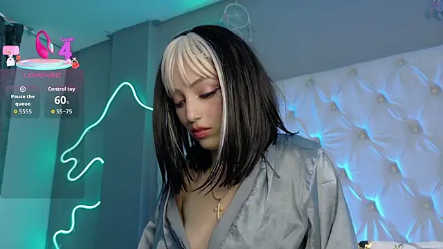 Snapshot of Megan__cole1 chatting on October 2025 12:19:01 PM Megan cole1 online show from October 2025 12:19:01 PM