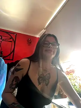 Snapshot of KoraSweett chatting on December 2025 07:11:02 PM KoraSweett online show from December 2025 07:11:02 PM