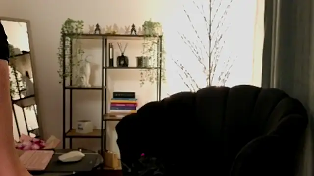 aerisblue online show from December 2025 07:55:01 PM