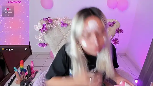 Nataliahenao69 online show from October 2025 01:22:02 PM