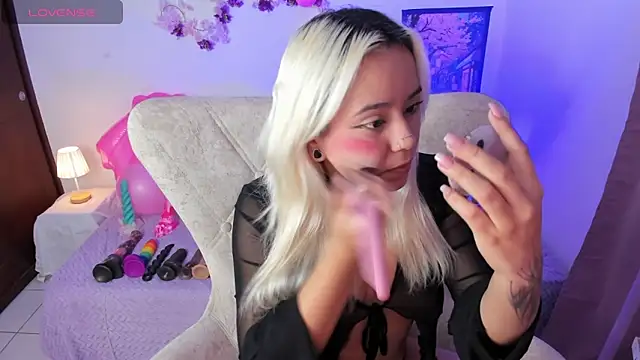 Snapshot of Nataliahenao69 chatting on April 2026 02:38:01 AM Nataliahenao69 online show from April 2026 02:38:01 AM