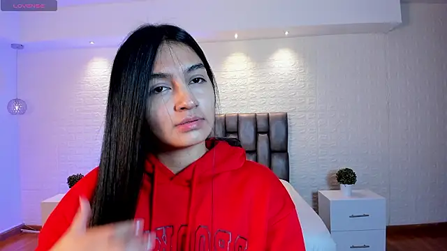 Snapshot of AidaJones chatting on March 2026 11:43:02 AM AidaJones online show from March 2026 11:43:02 AM