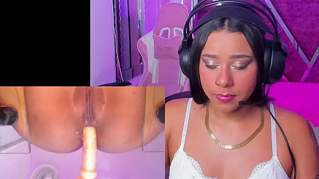 Snapshot of Gina_Kurt chatting on September 2025 03:43:02 AM Gina Kurt online show from September 2025 03:43:02 AM