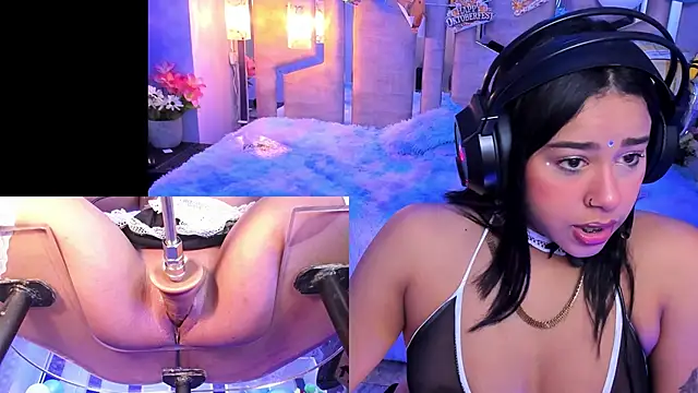 Snapshot of Gina_Kurt chatting on October 2025 01:56:01 AM Gina Kurt online show from October 2025 01:56:01 AM