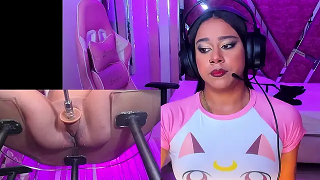 Snapshot of Gina_Kurt chatting on October 2025 04:13:02 AM Gina Kurt online show from October 2025 04:13:02 AM