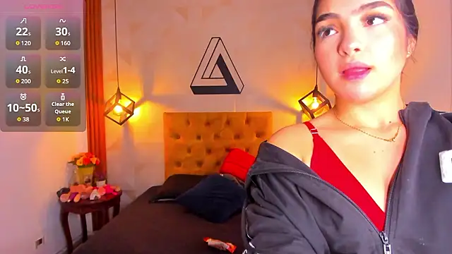 violet sweet19 online show from February 2026 01:41:02 PM