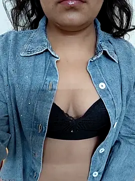 Snapshot of Aavya_007 chatting on November 2025 03:17:02 AM Aavya 007 online show from November 2025 03:17:02 AM