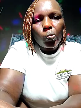 Snapshot of khetyvile chatting on April 2026 07:51:01 PM khetyvile online show from April 2026 07:51:01 PM