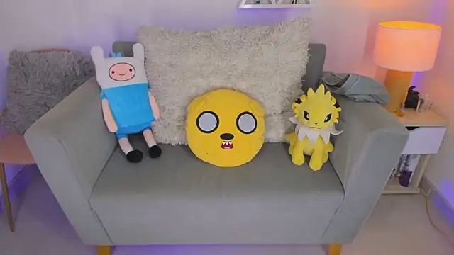 Snapshot of LusyKitty chatting on November 2025 03:35:01 PM LusyKitty online show from November 2025 03:35:01 PM