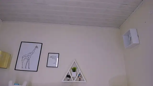 Snapshot of LusyKitty chatting on November 2025 03:03:02 PM LusyKitty online show from November 2025 03:03:02 PM