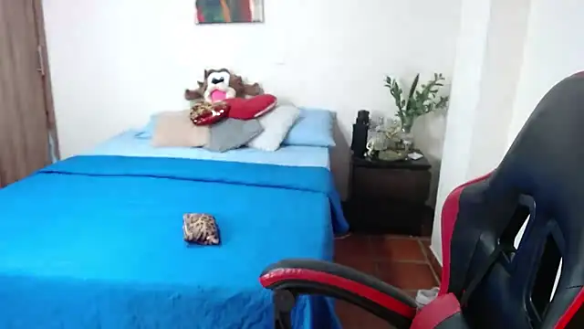 Secret Bella online show from November 2025 12:16:02 PM