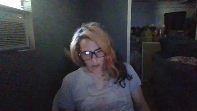 Snapshot of mayra_mayhem chatting on June 2026 04:00:02 PM mayra mayhem online show from June 2026 04:00:02 PM